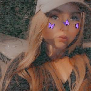 Meet your Posher, Ava